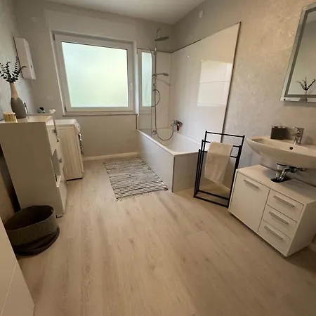 Waldzeit Komfort Und Self Check-in Apartment *